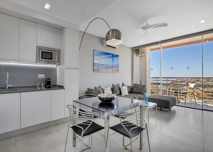 Apartamento In Near Bajondillo