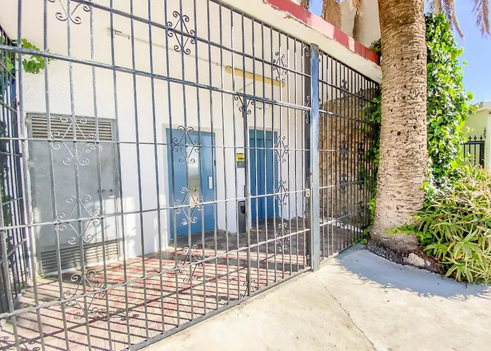 Apartamento In Near Bajondillo